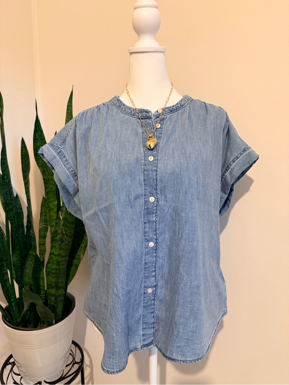 GAP | Medium Blue Chambray Button-Front Top with Capped Sleeves